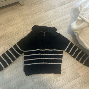 Abercrombie & Fitch Black and Gray Striped Turtleneck Sweater